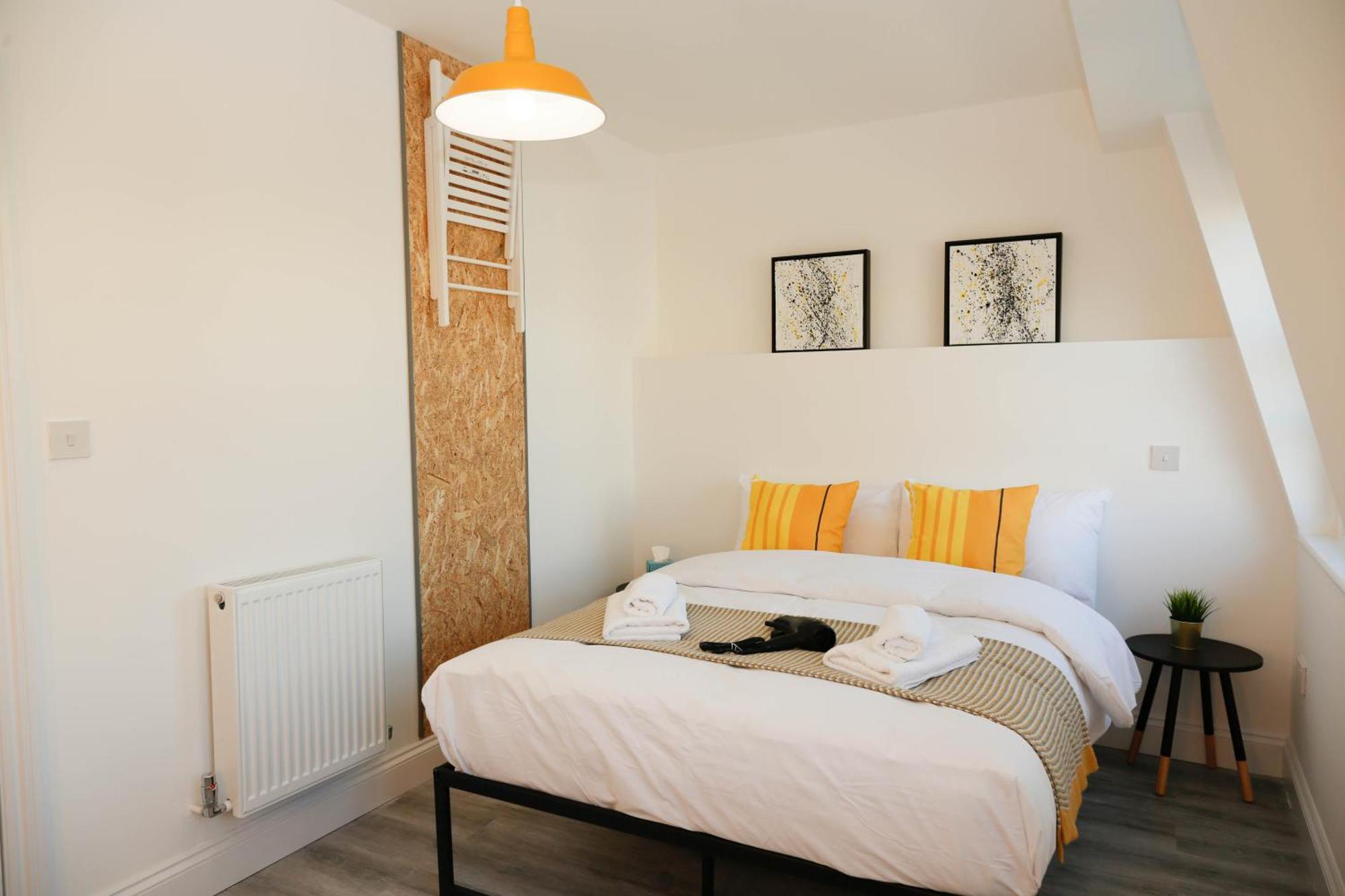 Luxury Rooms In Camden Town Near Shops, Cafes, Bars & Metro With Shared Bathrooms Londres Exterior foto