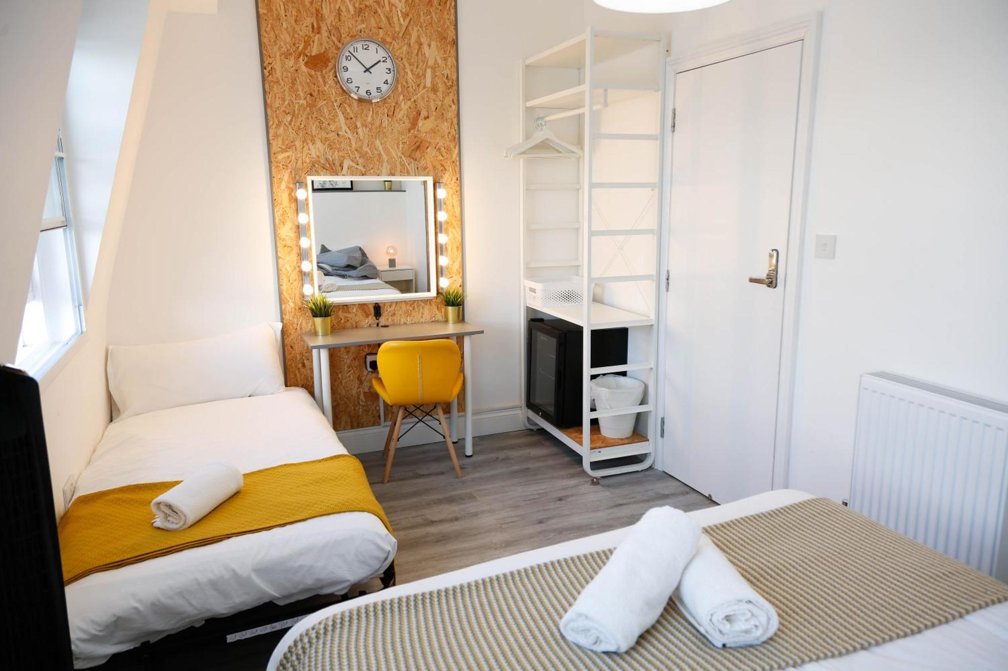 Luxury Rooms In Camden Town Near Shops, Cafes, Bars & Metro With Shared Bathrooms Londres Exterior foto