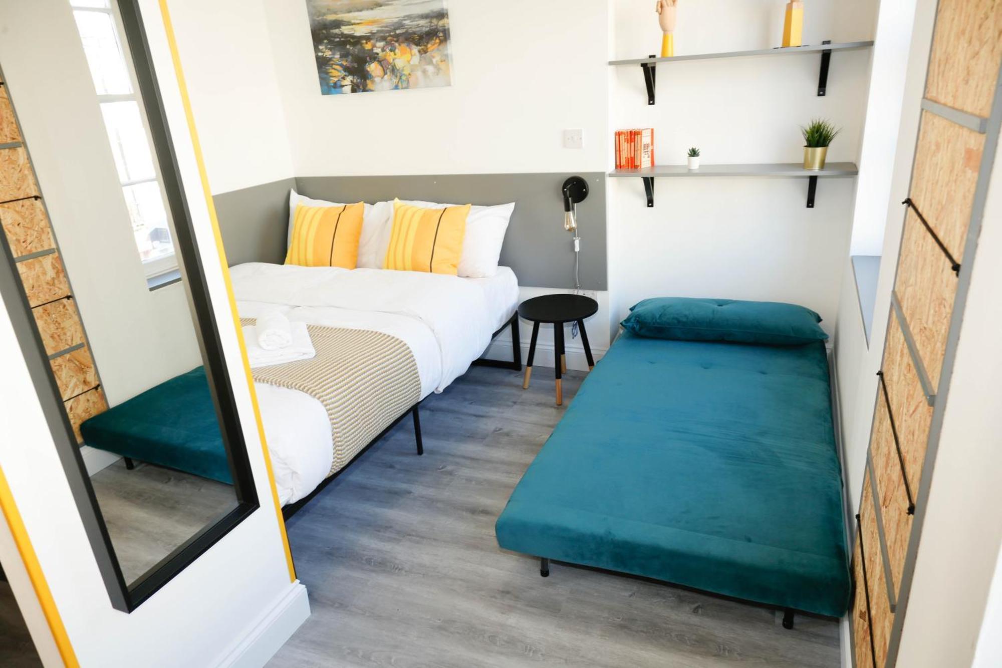 Luxury Rooms In Camden Town Near Shops, Cafes, Bars & Metro With Shared Bathrooms Londres Exterior foto